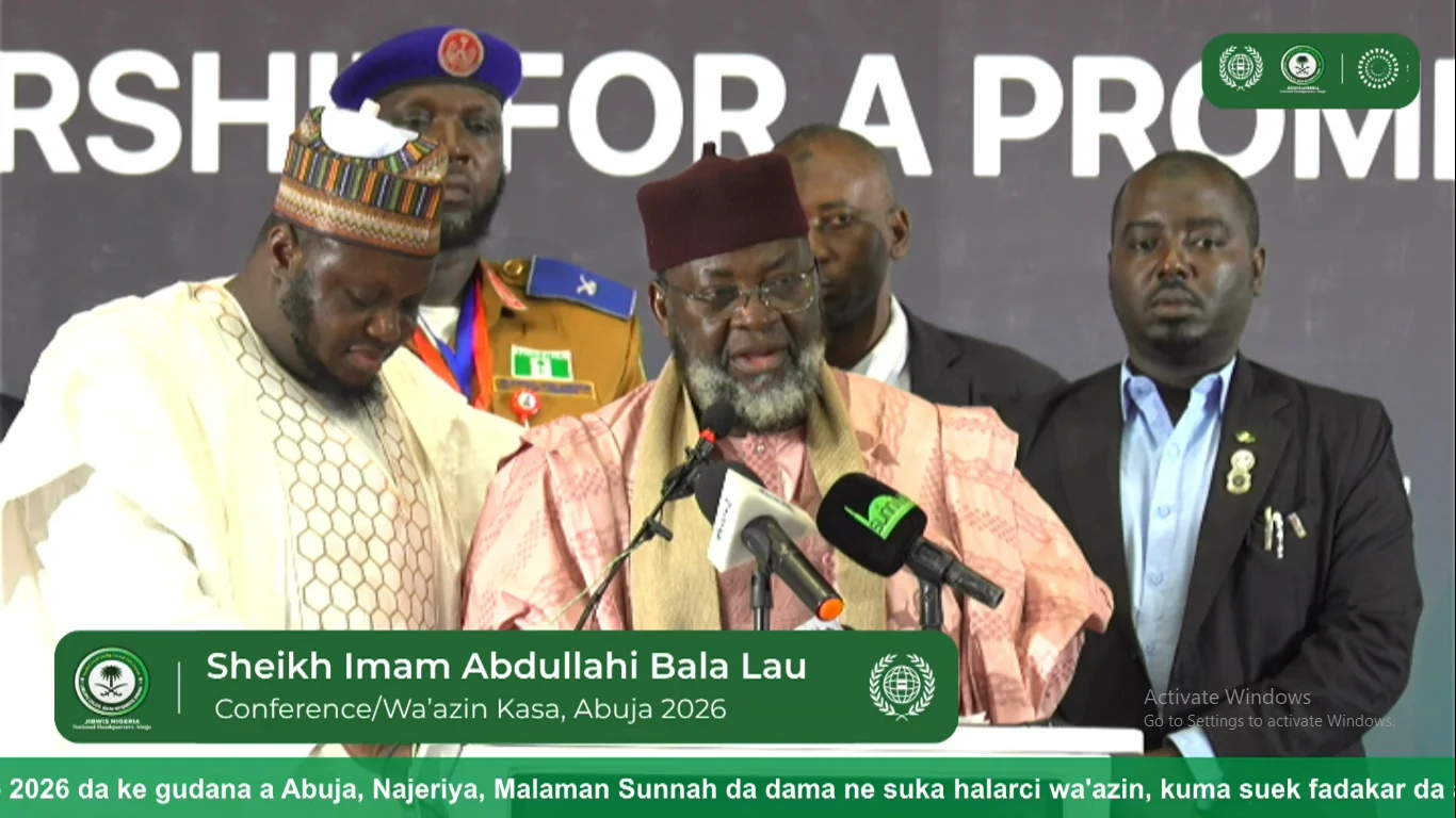 Live broadcast of Sheikh Imam Abdullahi Bala Lau delivering an address during the international conference in Abuja.